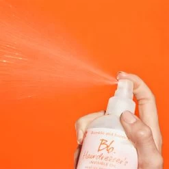 Bumble And Bumble Hairdresser's Invisible Oil Heat/UV Protective Primer 9 Bumble And Bumble Hairdresser's Invisible Oil Heat/UV Protective Primer -Hair Chic Soldes bumble and bumble hairdressers invisible oil heat uv protective primer prep spray pour des cheveux parfaits 3