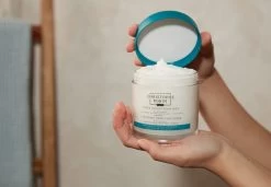 Christophe Robin Cleansing Purifying Scrub With Sea Salt -Hair Chic Soldes christophe robin cleansing purifying scrub with sea salt shampoing purifiant effet exfoliant 3