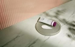 Christophe Robin Color Shield Mask With Camu-Camu Berries 6 Christophe Robin Color Shield Mask With Camu-Camu Berries -Hair Chic Soldes christophe robin color shield mask with camu camu berries masque nourrissant cheveux pour cheveux colores et meches 1